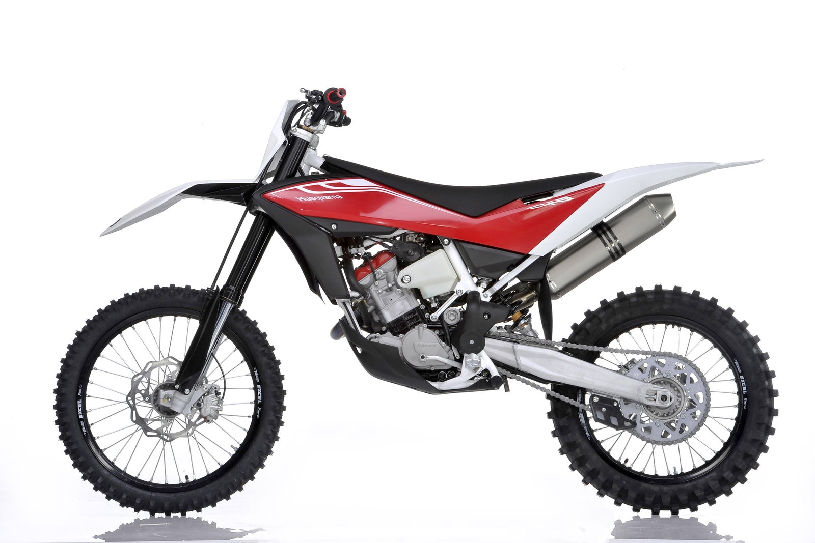 First Look: 2011 Kawasaki VN1700 Voyager Custom