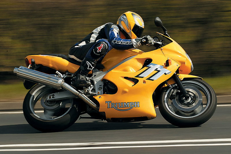 Superstock motorcycle reviews | Visordown