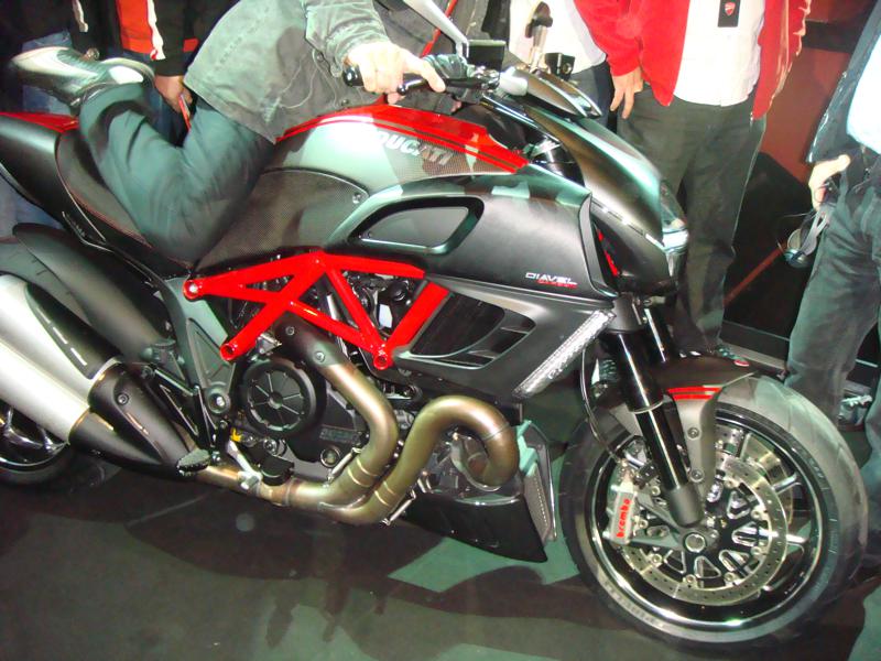 First Look: 2011 Honda Hornet