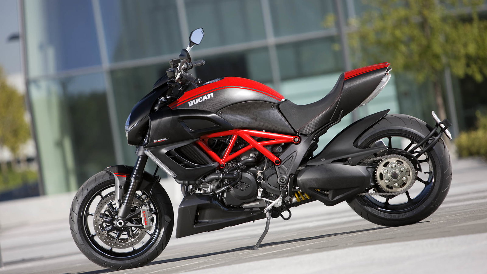 Who will be first with a Diavel rival?