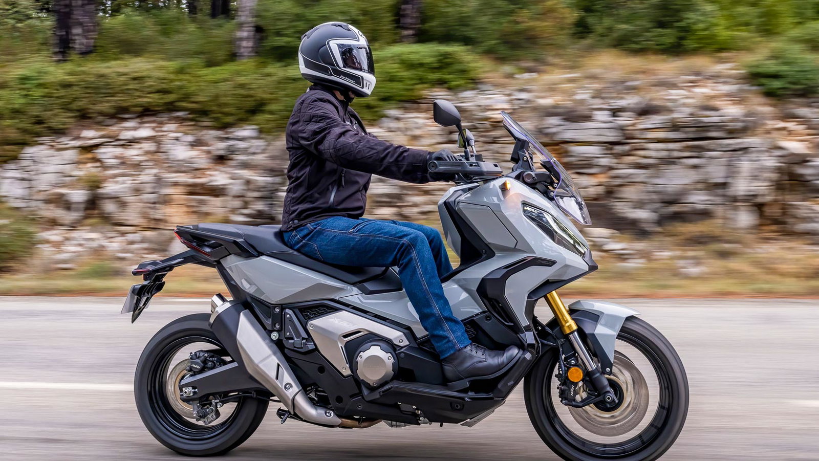 Honda X-ADV 2021 Off-road scooter