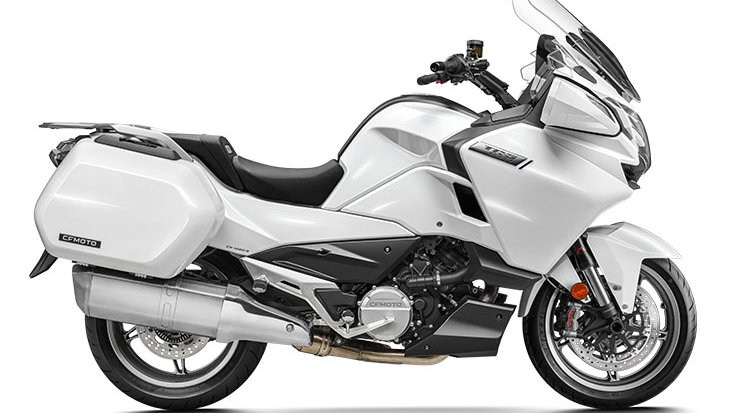 CFMoto 1250 TR-G, white. side shot.