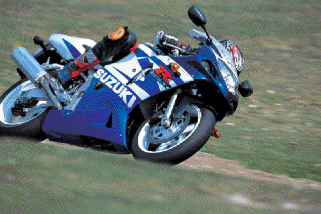 First Ride: 2002 Yamaha YZF-R6