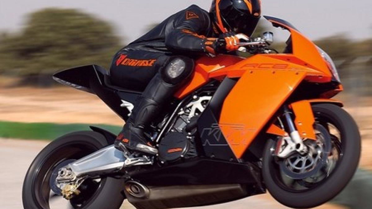 KTM RC8
