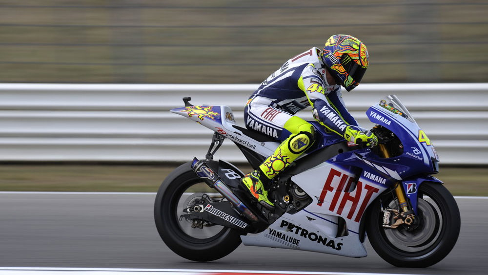 Rossi is latest of the late brakers