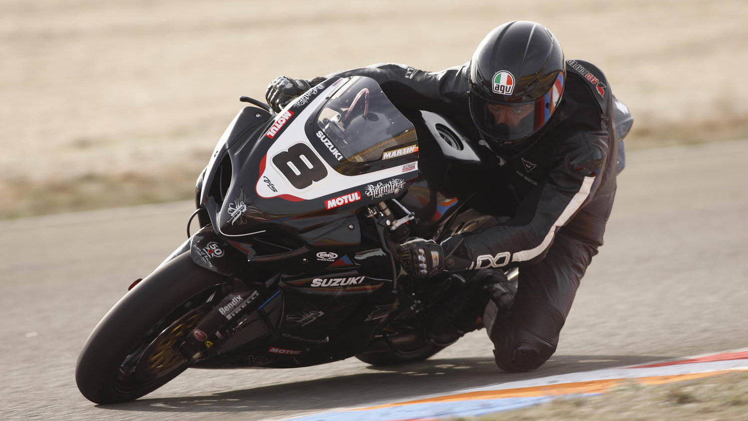 Martin gets first taste of TAS GSX-R1000