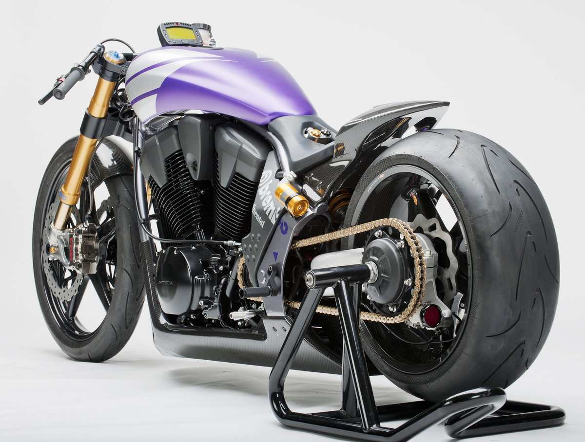 Honda to bridge the gap between bikes and scooters?