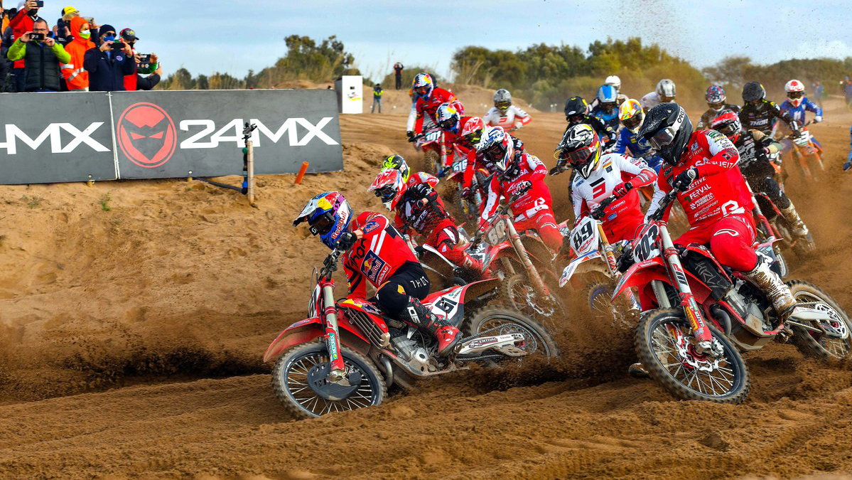 Jorge Prado leads MXGP field into turn one, 2022 MXGP of Sardegna. - GasGas Media/S. Taglioni