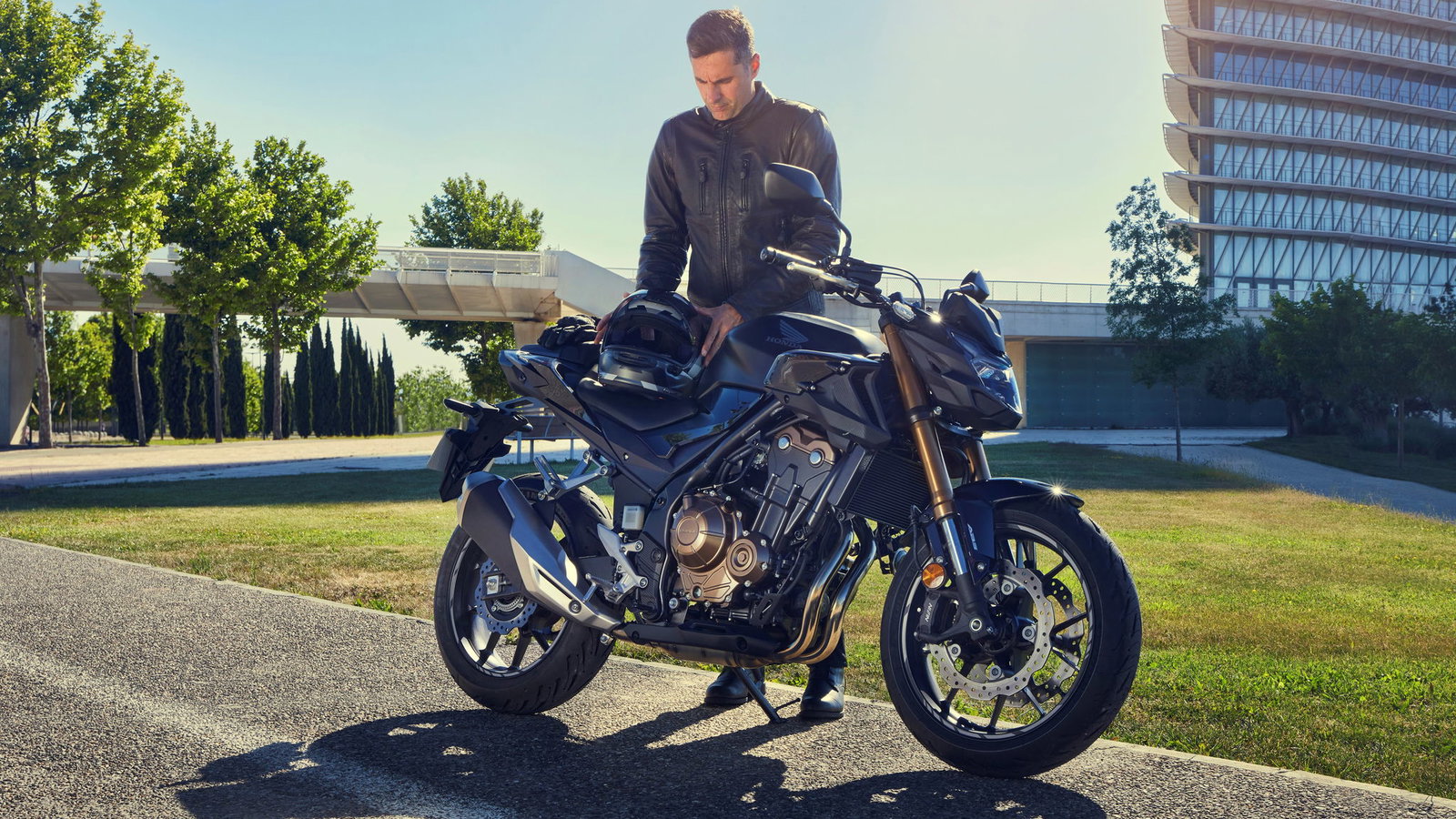 Honda CB500F with rider