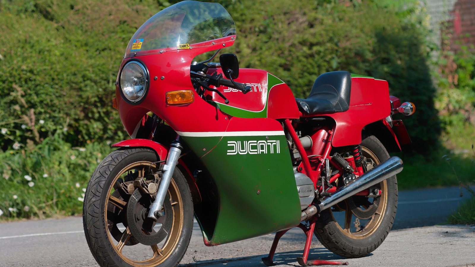 Rare Italian and Japanese motorcycles up for auction