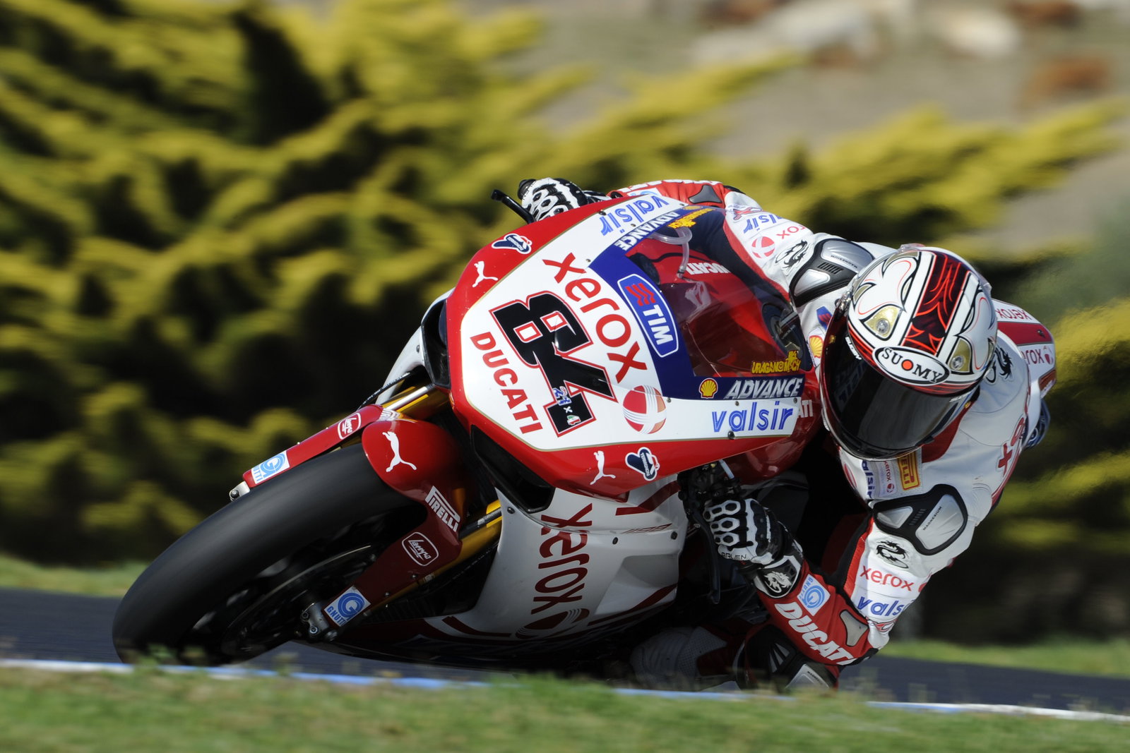 Yamaha 2010 World Superbike team livery revealed