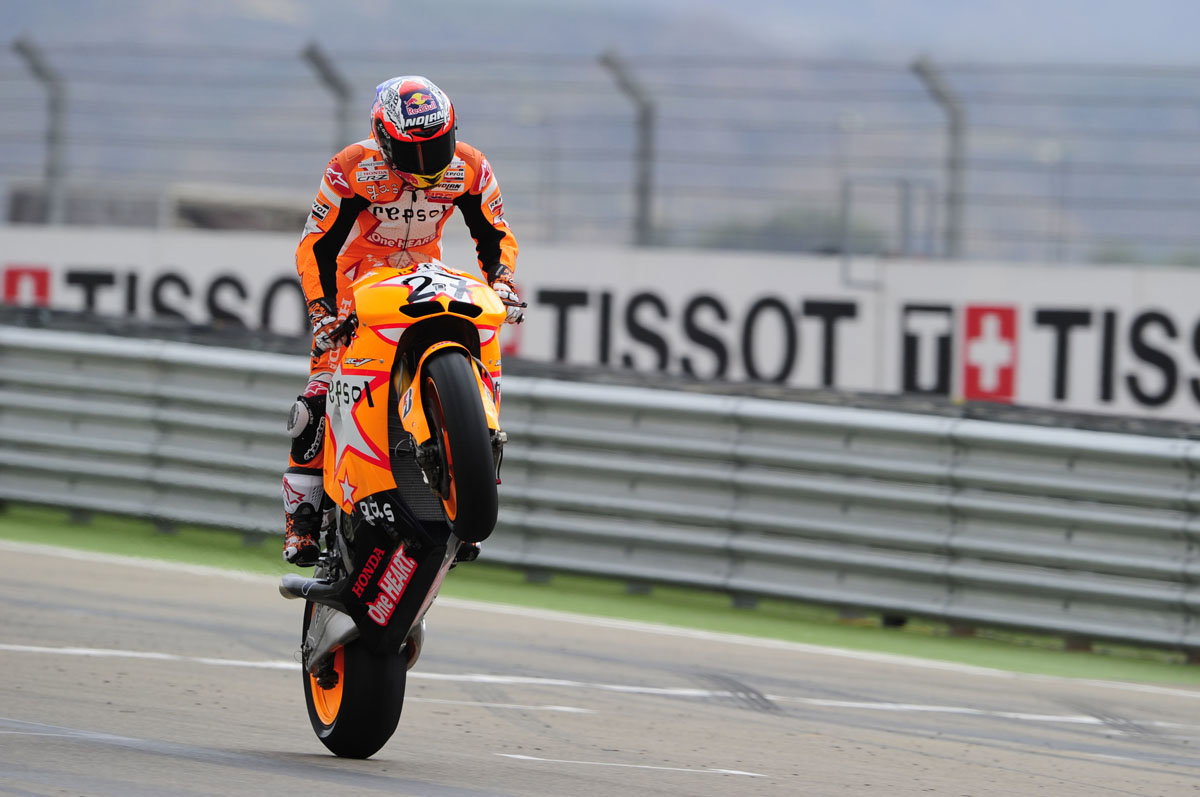 MotoGP Grid Girl Gallery: Aragon 2011