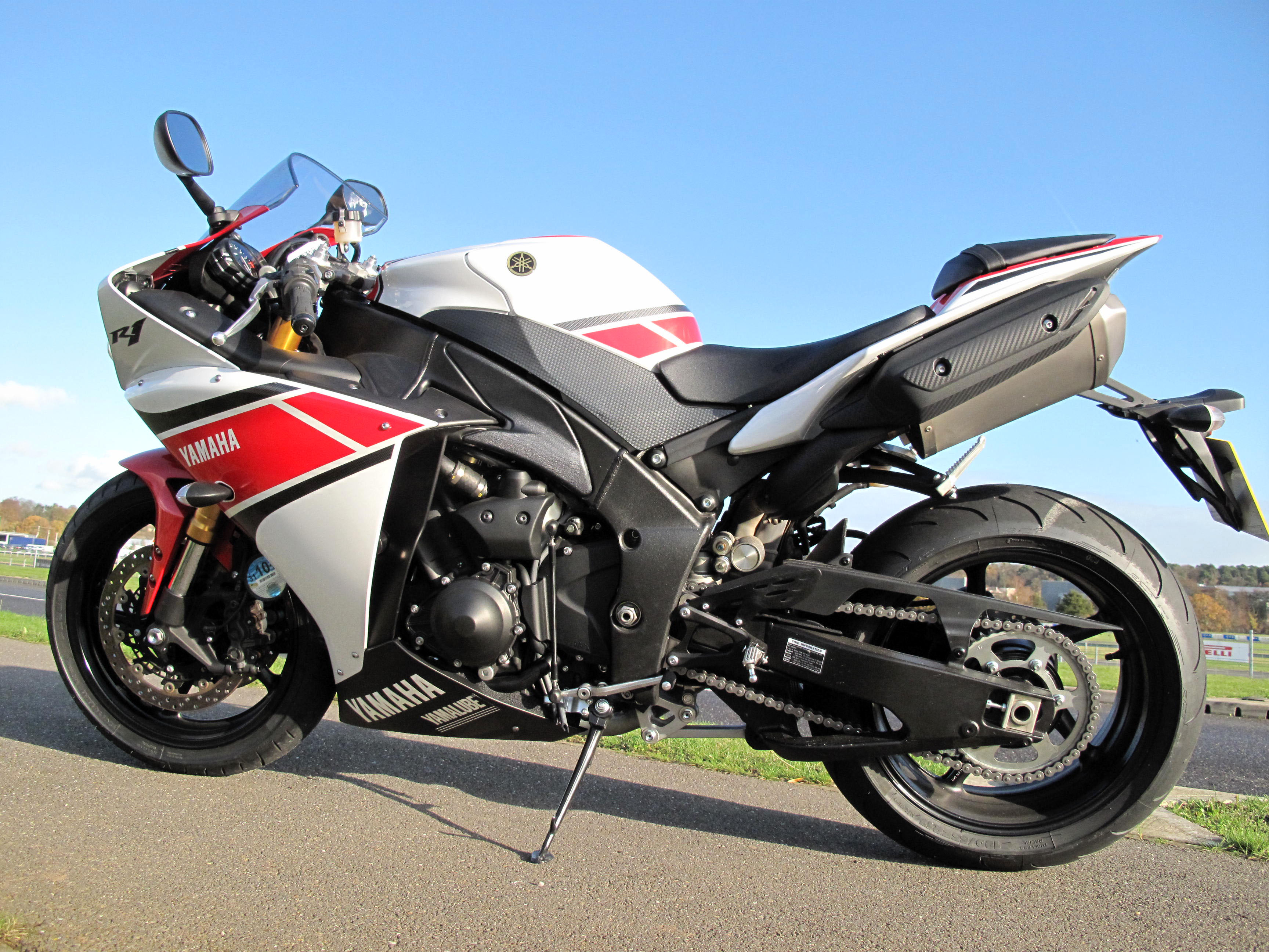 First UK Ride 2012 Yamaha YZF R1 review Visordown