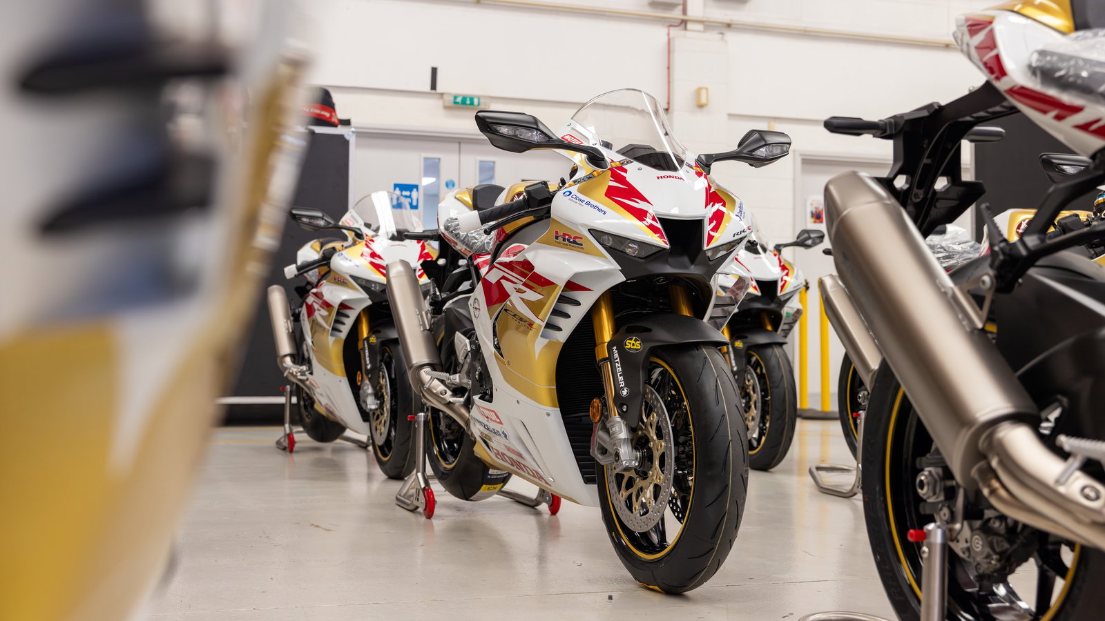 Honda CBR1000RR-R Fireblade John McGuinness 100th Start Replica