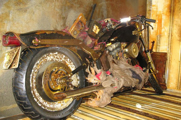 Man sues BMW for enormous cock-up