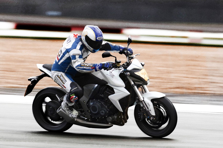 Class of ‘80 - Yamaha RD250 vs. Suzuki GT250