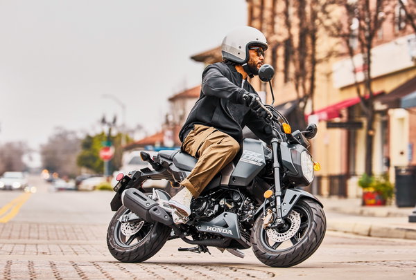 Like Nothing Else You'll Ever Ride | Kawasaki Ninja H2 Review | Visordown