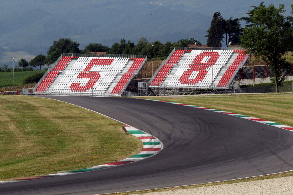 Rossi & Co. suffer tyre delamination
