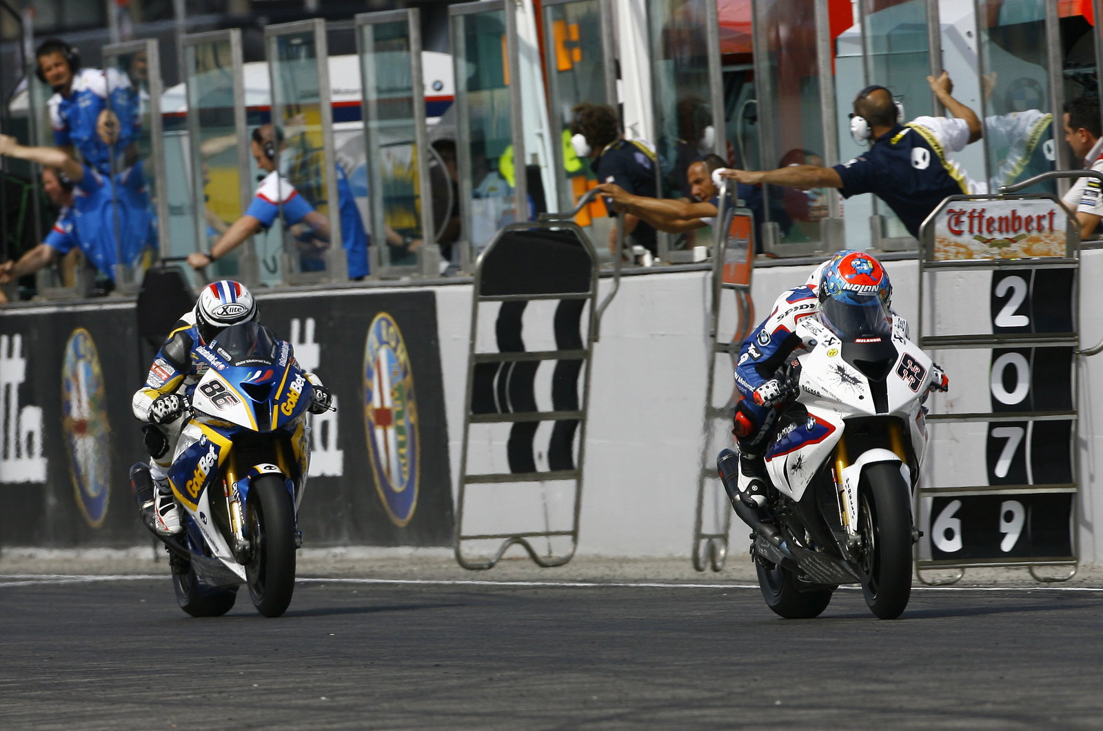 WSB grid girl gallery: Aragon 2012
