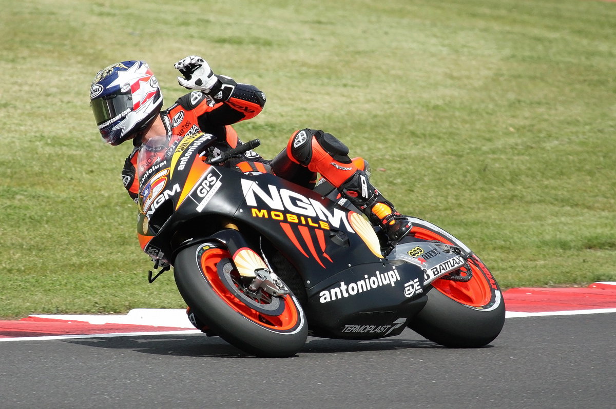 MotoGP to continue with CRTs
