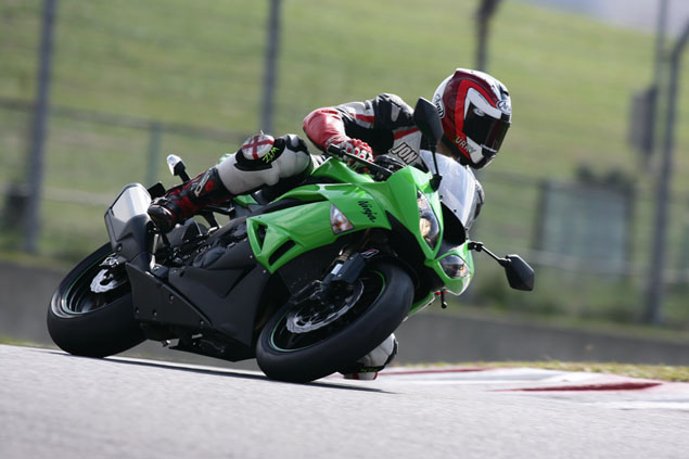 2009 Kawasaki ZX-6R first ride review | Visordown