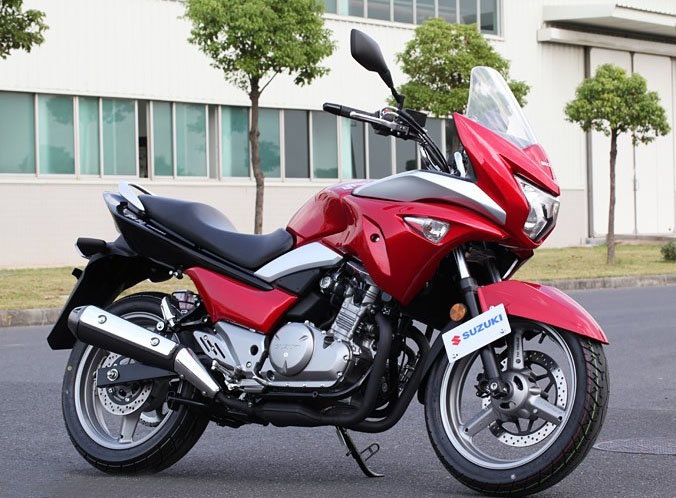 2014 BMW R1200RT spied