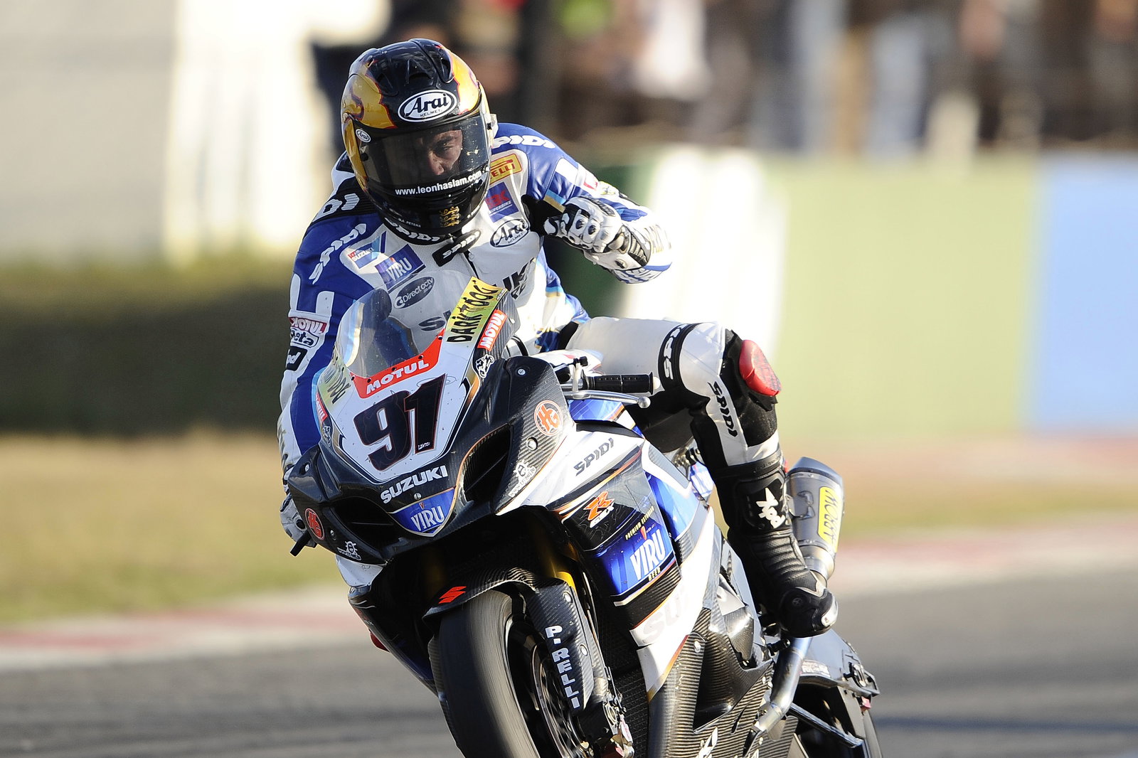 Haslam to wear England World Cup inspired helmet