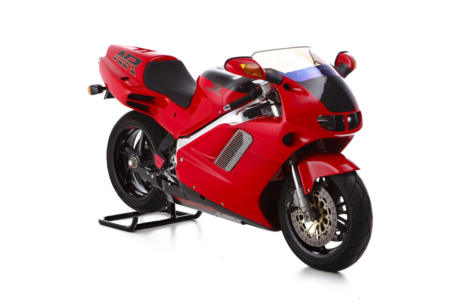 Yamaha teases new naked bike: ‘An unstoppable force’