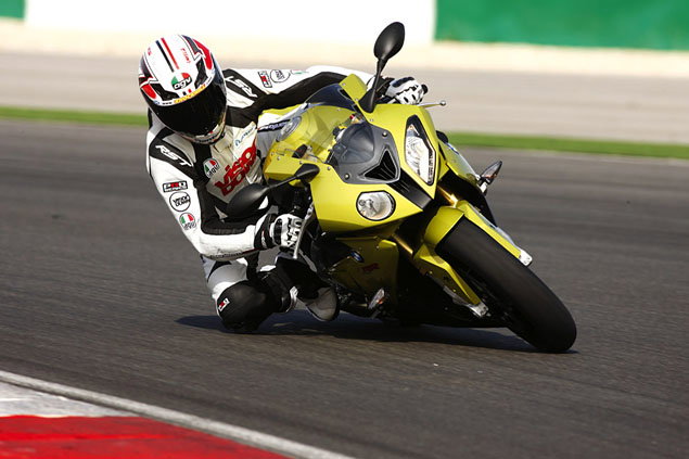 2010 Aprilia RSV4R first ride