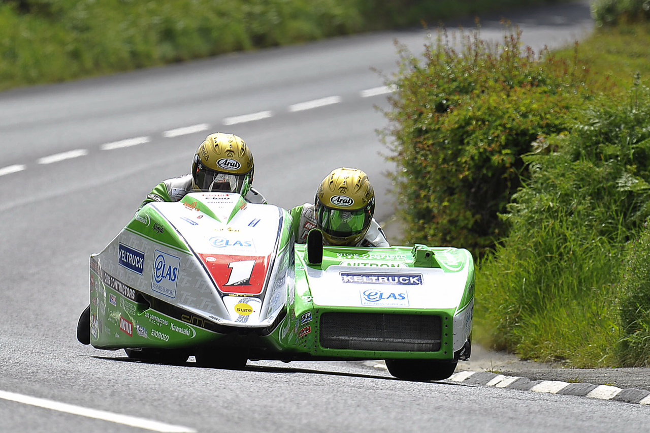 Bruce Anstey to ride YZR500 GP bike at Classic TT