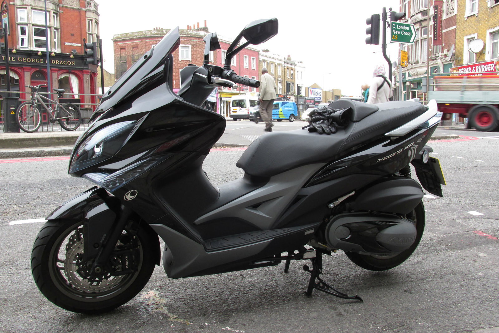 First ride: Honda CBR300R review
