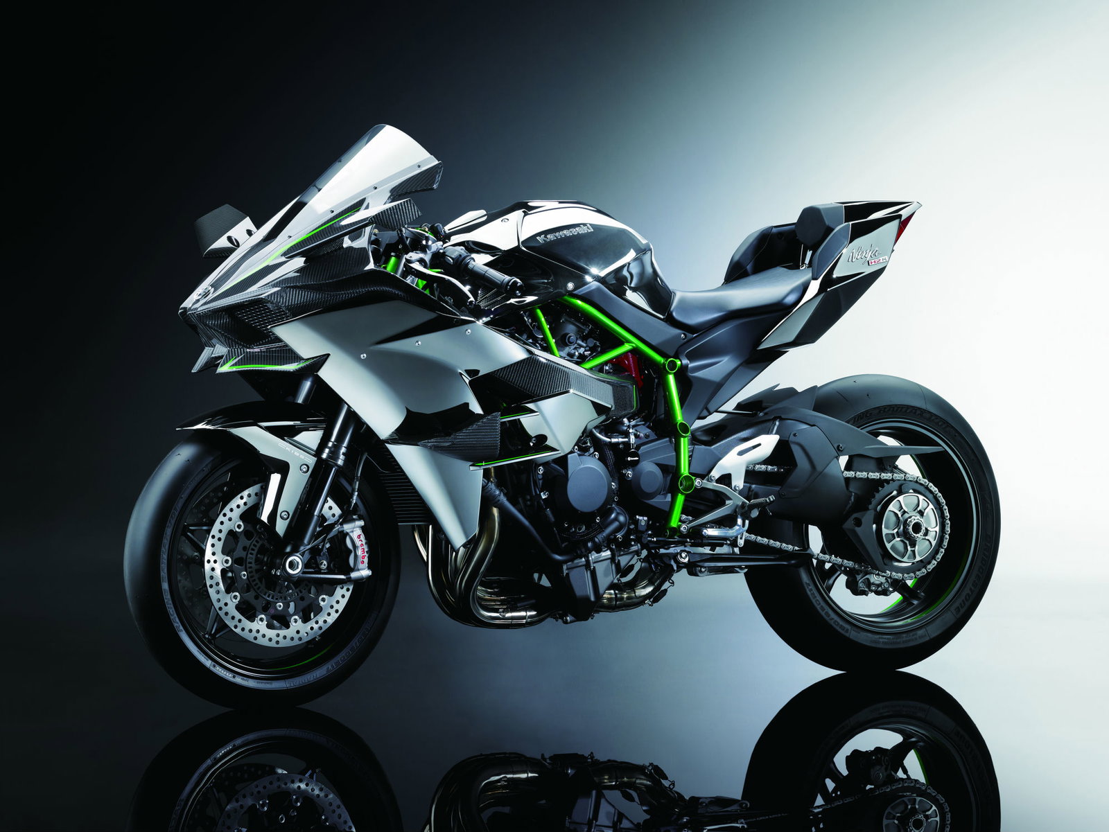 Intermot 2014: New BMW S1000RR unveiled