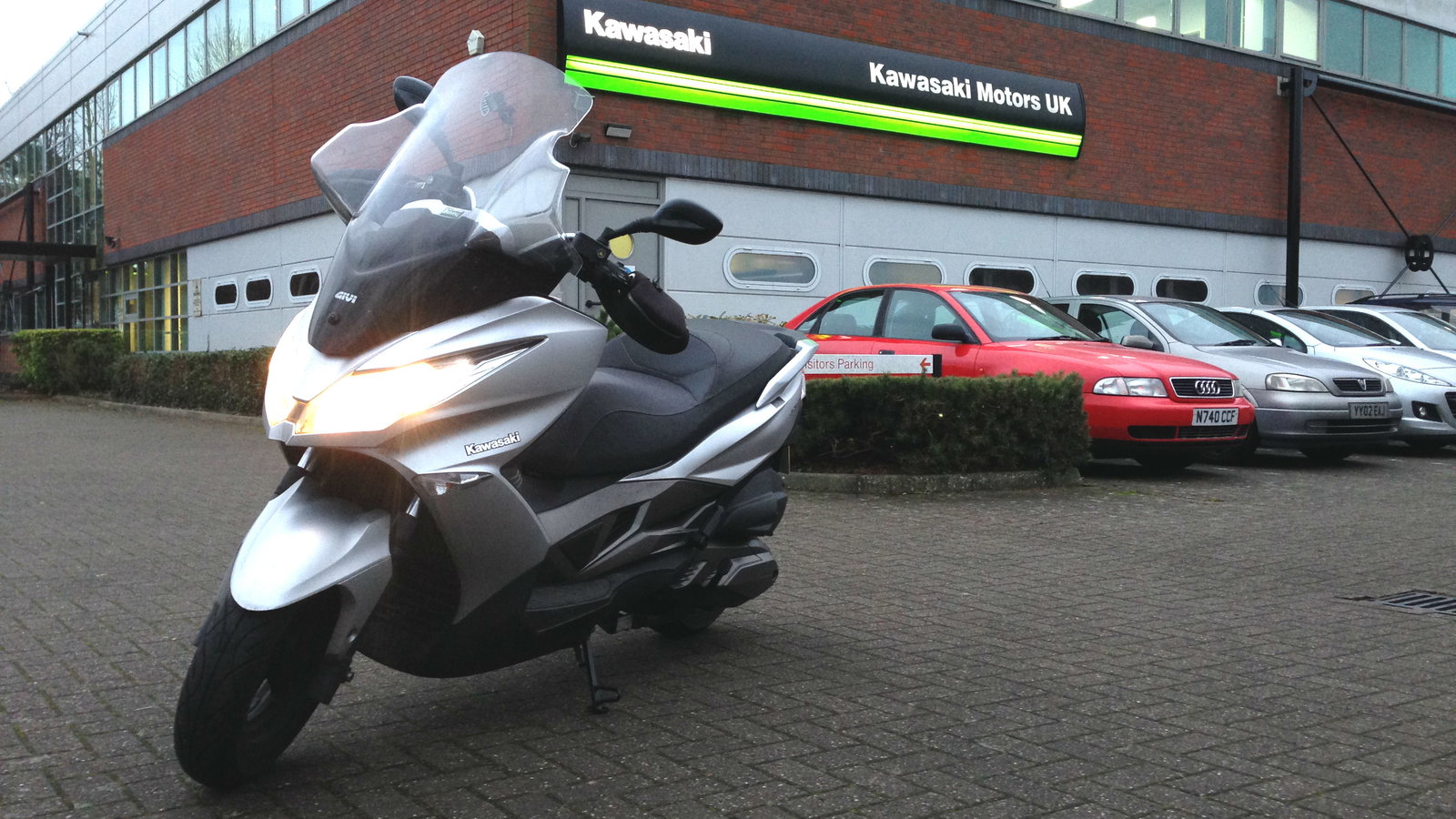Kawasaki J300: The farewell tour
