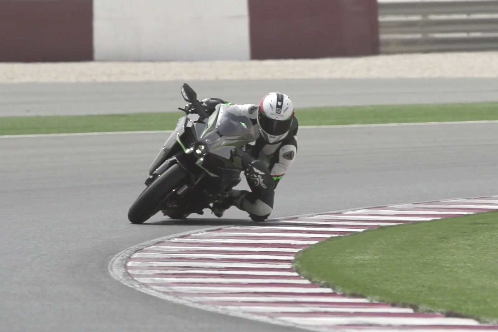 First UK road test: BMW F800R review