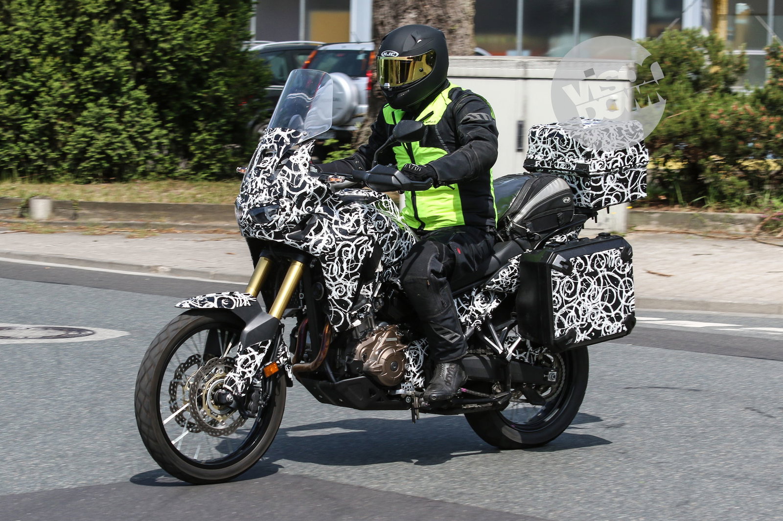Yamaha MT-25 coming on June 6?