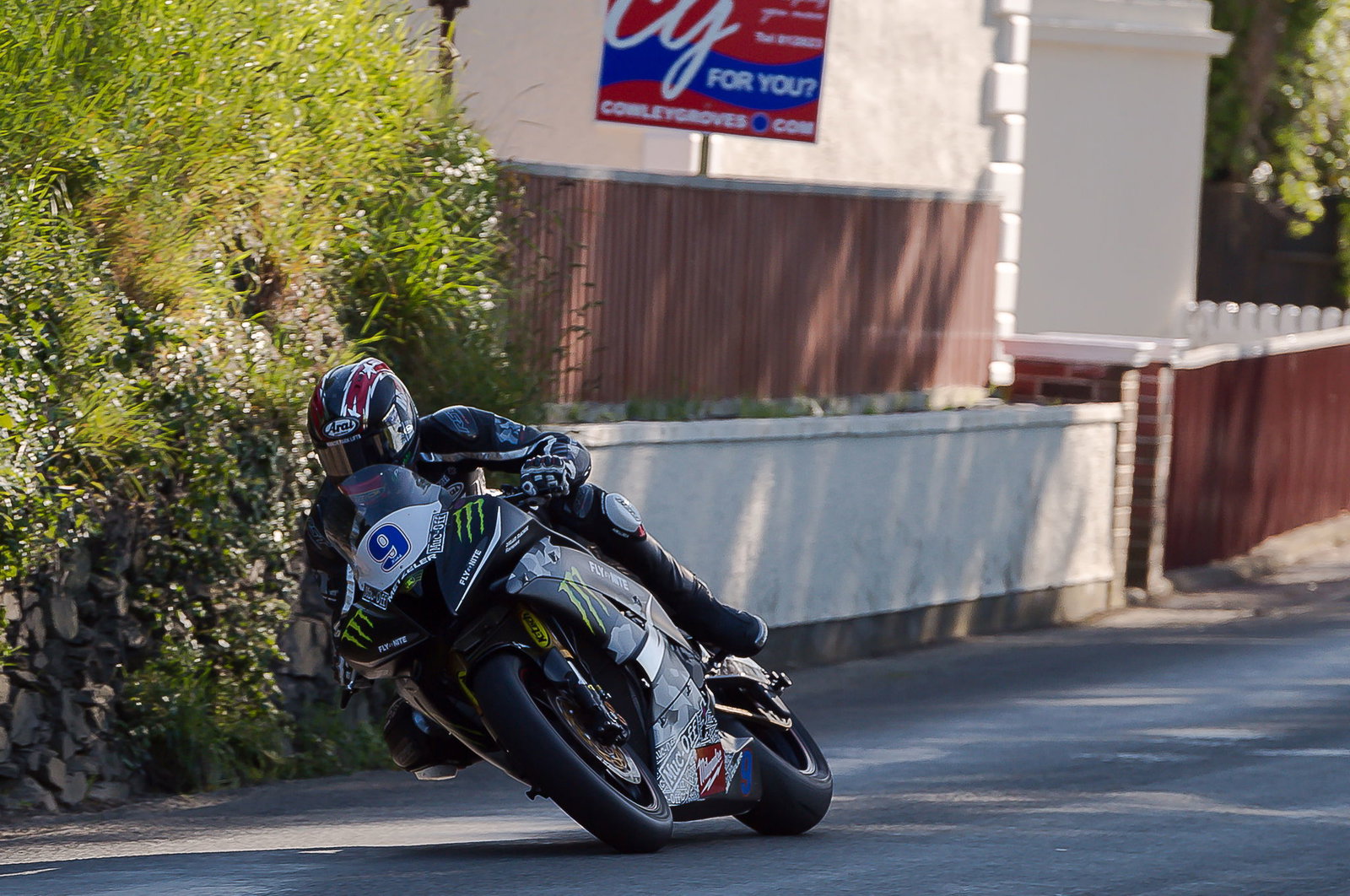 IOMTT: Superbike TT race results