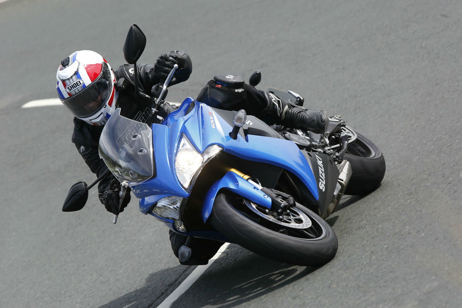 Video review: Yamaha XJR1300 Racer road test