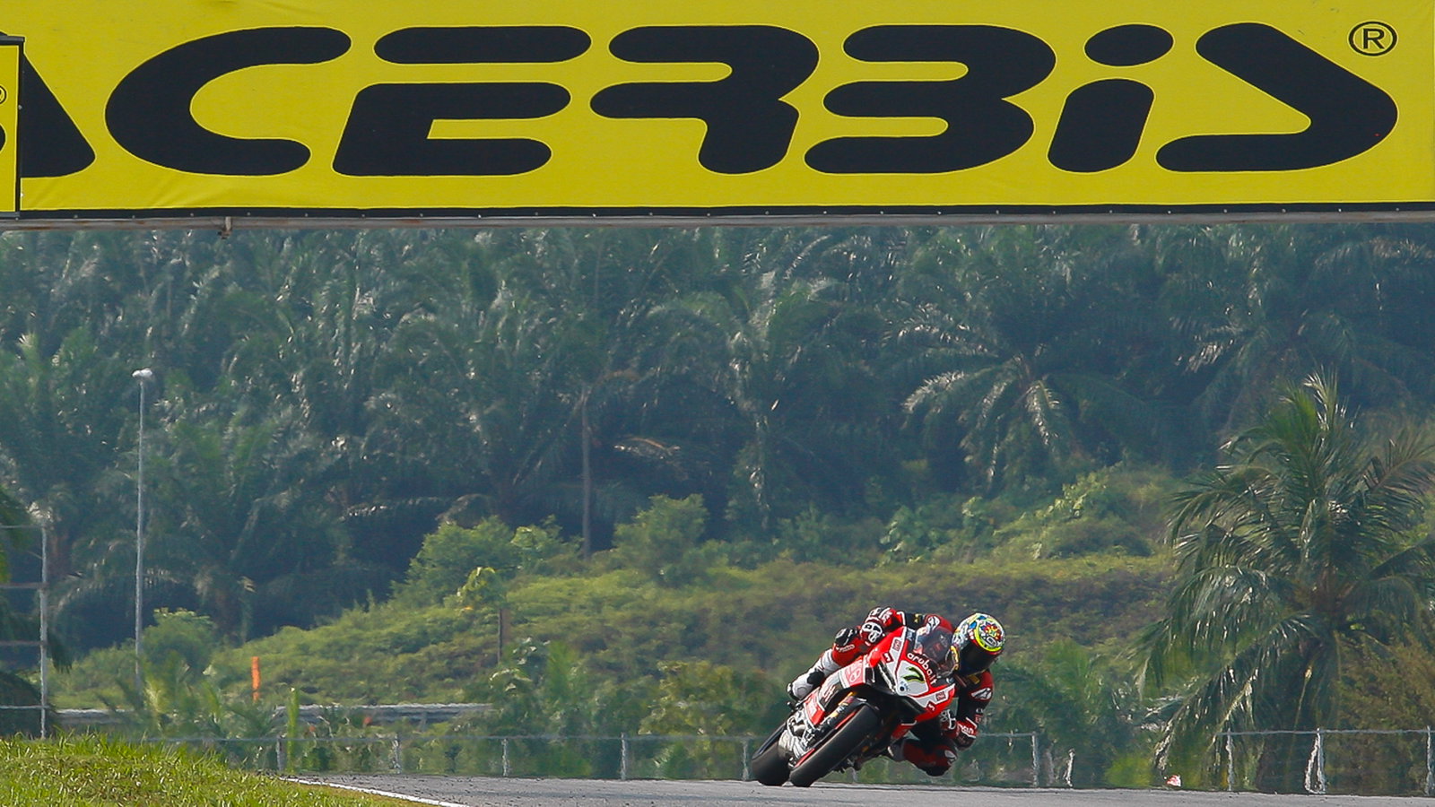WSBK 2015: Sepang race one results