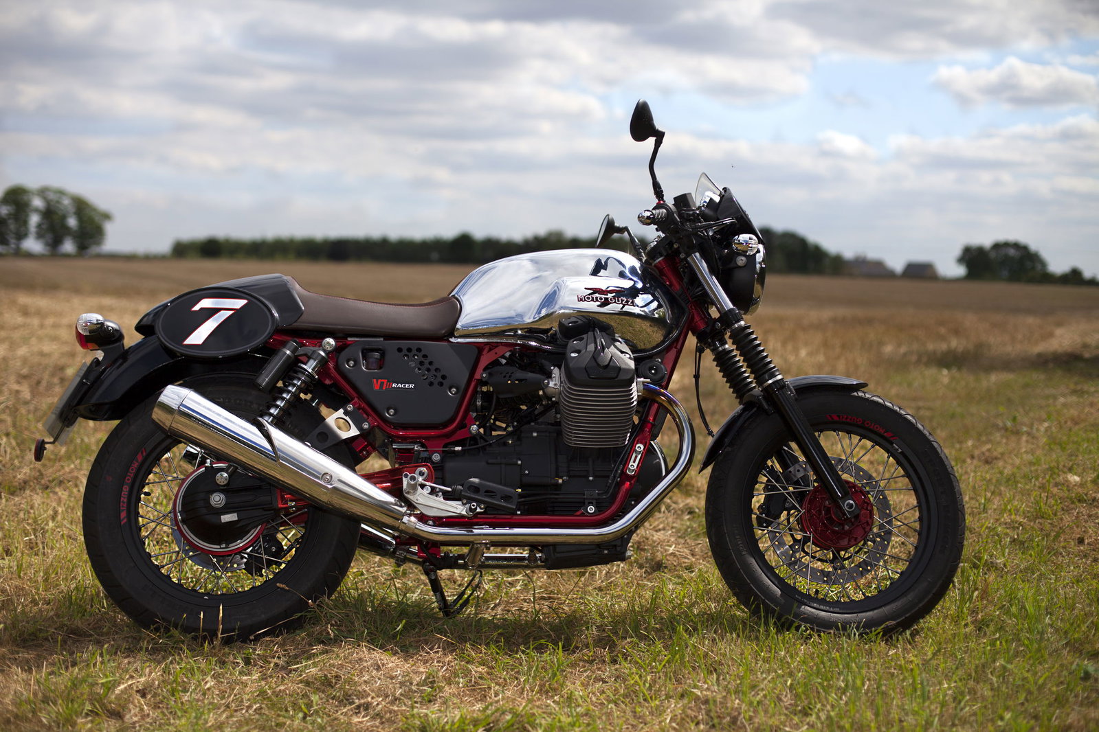 First ride: Moto Guzzi V7 II Racer | Visordown