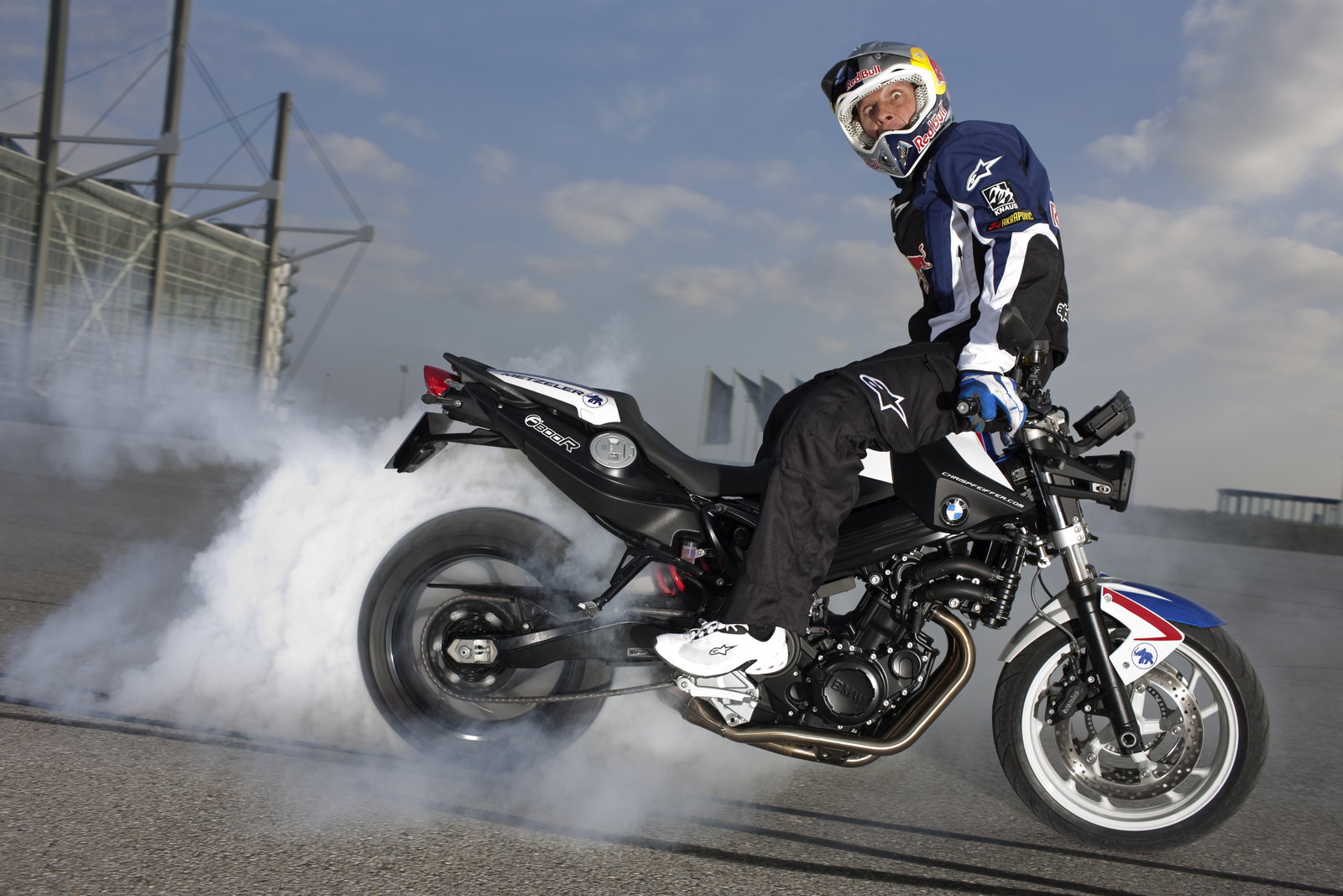 Will Yamaha’s 1000cc triple prompt Triumph to finish four-wheeler project?