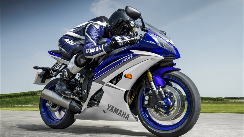 Old R6 remains for 2016 | Visordown