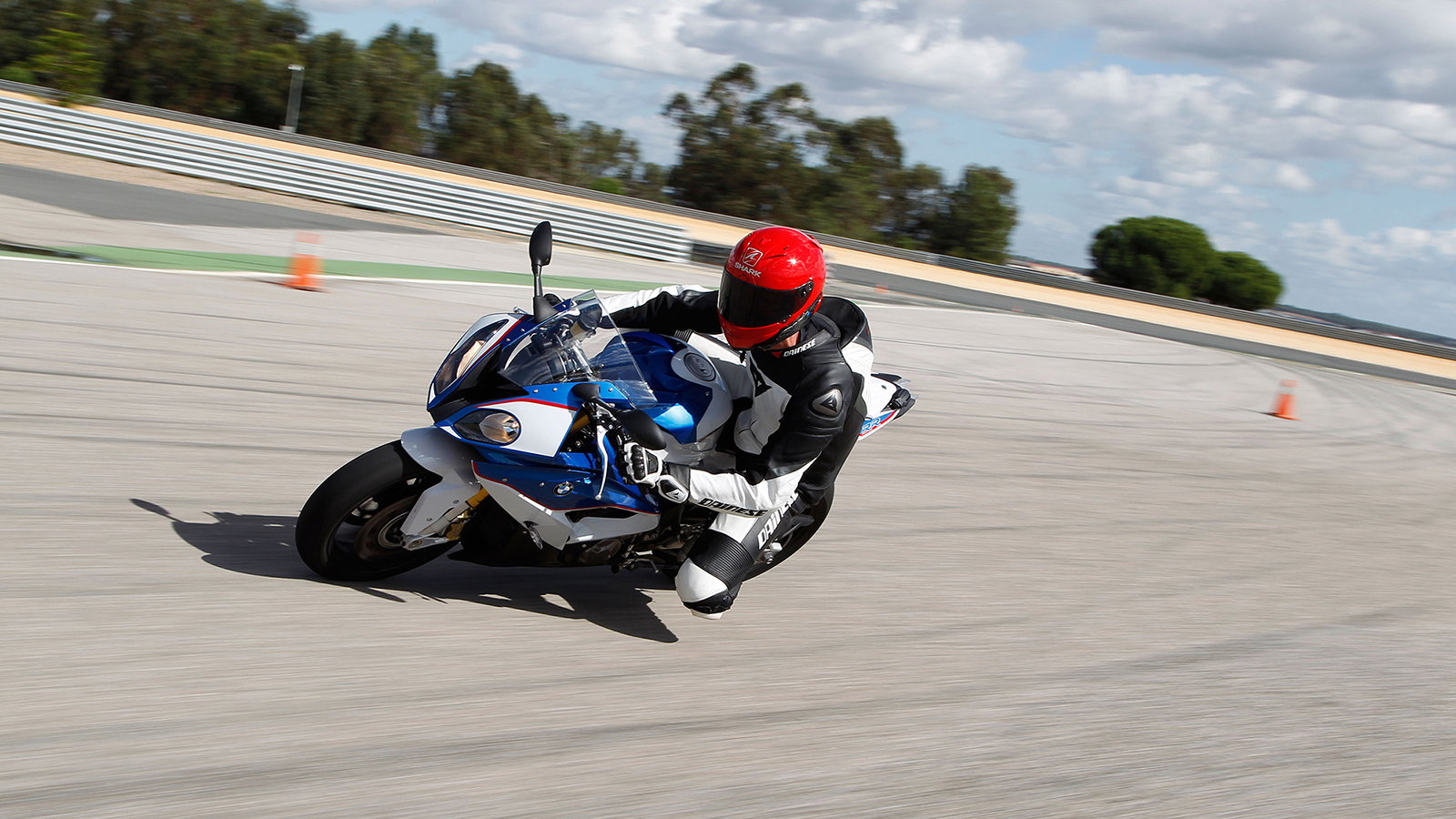 BMW offers retro-fit cornering ABS for S1000RR