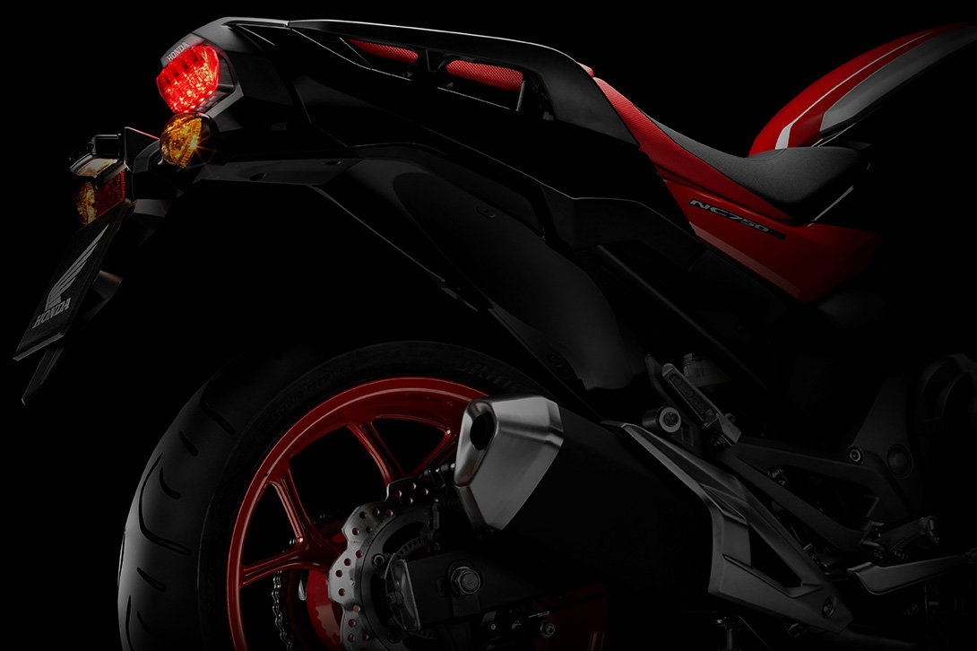 2016 Honda CB500F first look