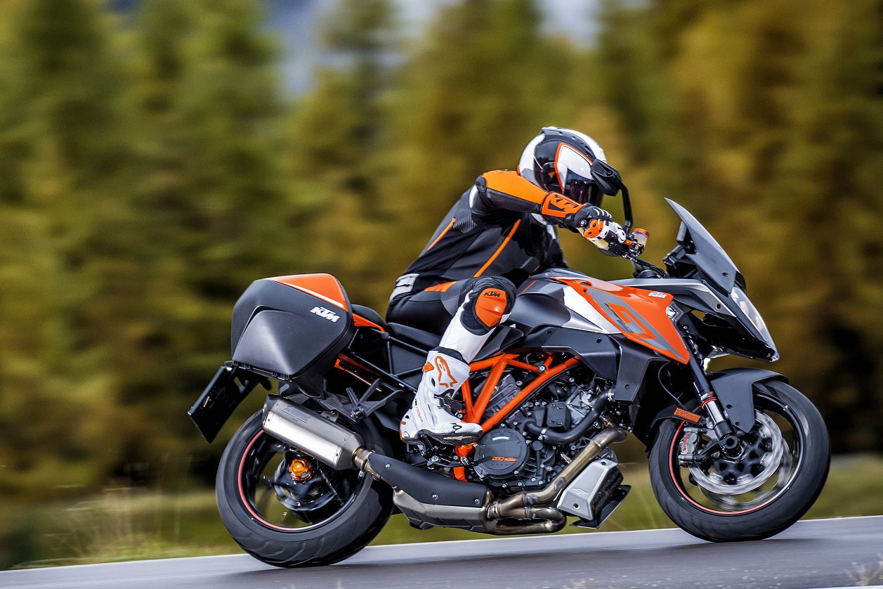 Mystery new BMW boxer to be shown next Tuesday