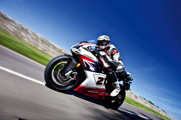 The Power and the Glory: Ducati Streetfighter S v BMW K1300R v Triumph Speed Triple v Honda CB1000R