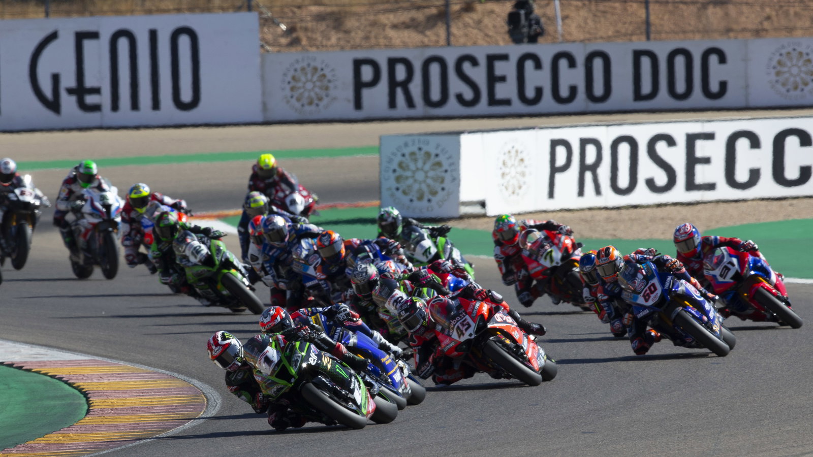 Start of the WorldSBK race at Aragon - Field, Group