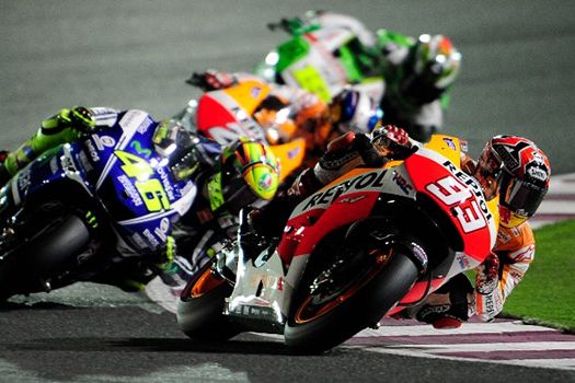 Lewis Hamilton: Rossi is incredible and MotoGP is more exciting than F1