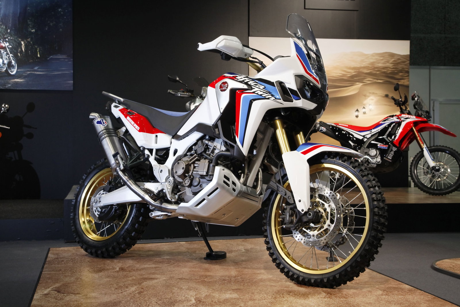 Honda CRF250 Rally prototype revealed
