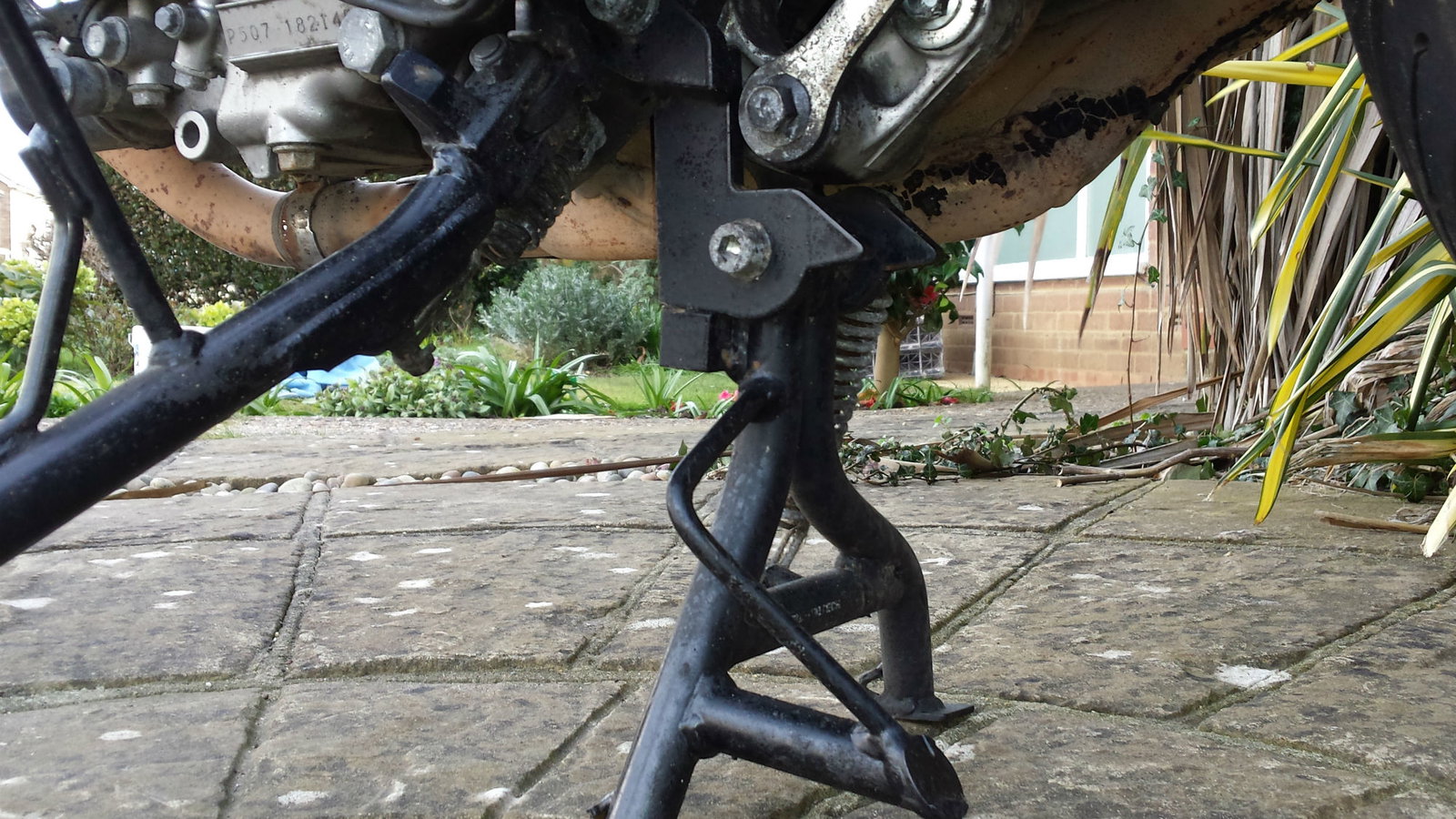 Review: SW-Motech SV650S centre-stand, £145