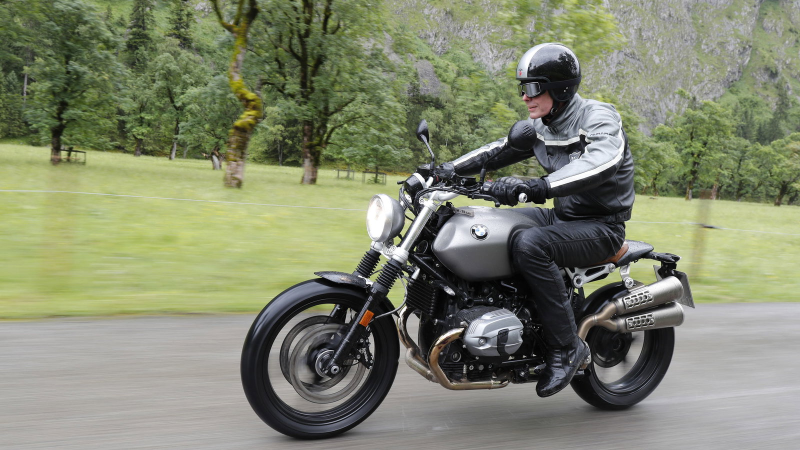 First ride: BMW R nineT Scrambler review | Visordown